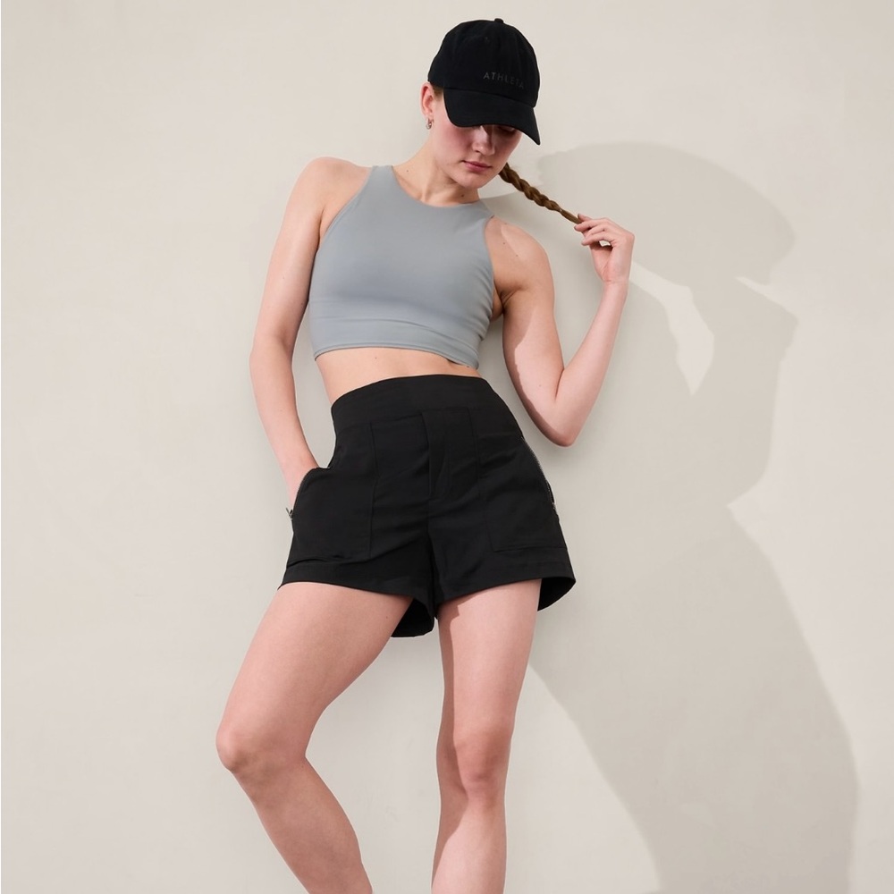 Athleta Trekkie Mid-Rise Shorts - Ethereal Bloom Green Magnolia